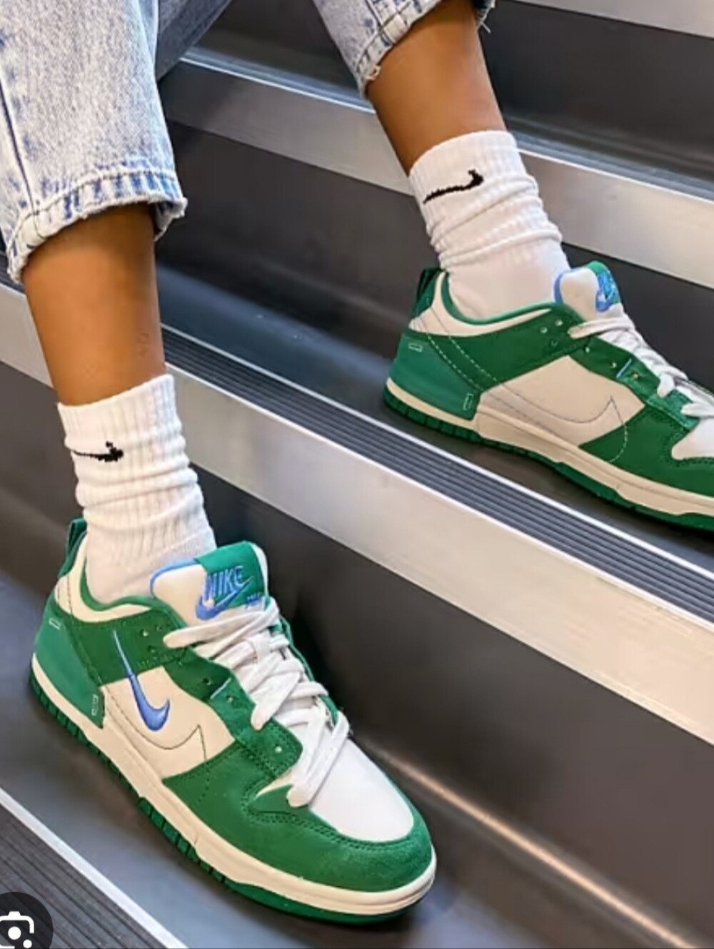 Nike Dunk Low Sneakers - Green & White